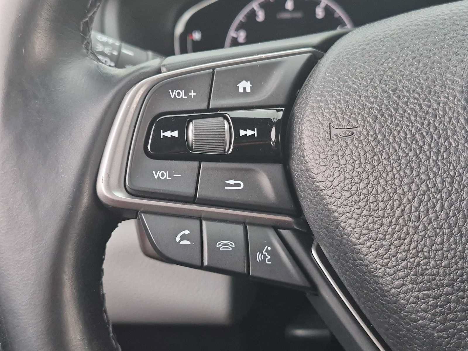 Used 2018 Honda Accord Touring image 24