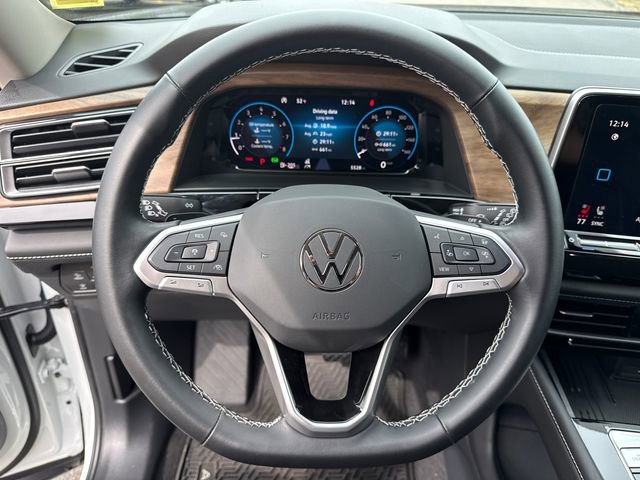 Certified 2025 Volkswagen Atlas SE w/ Black Wheel Package image 14