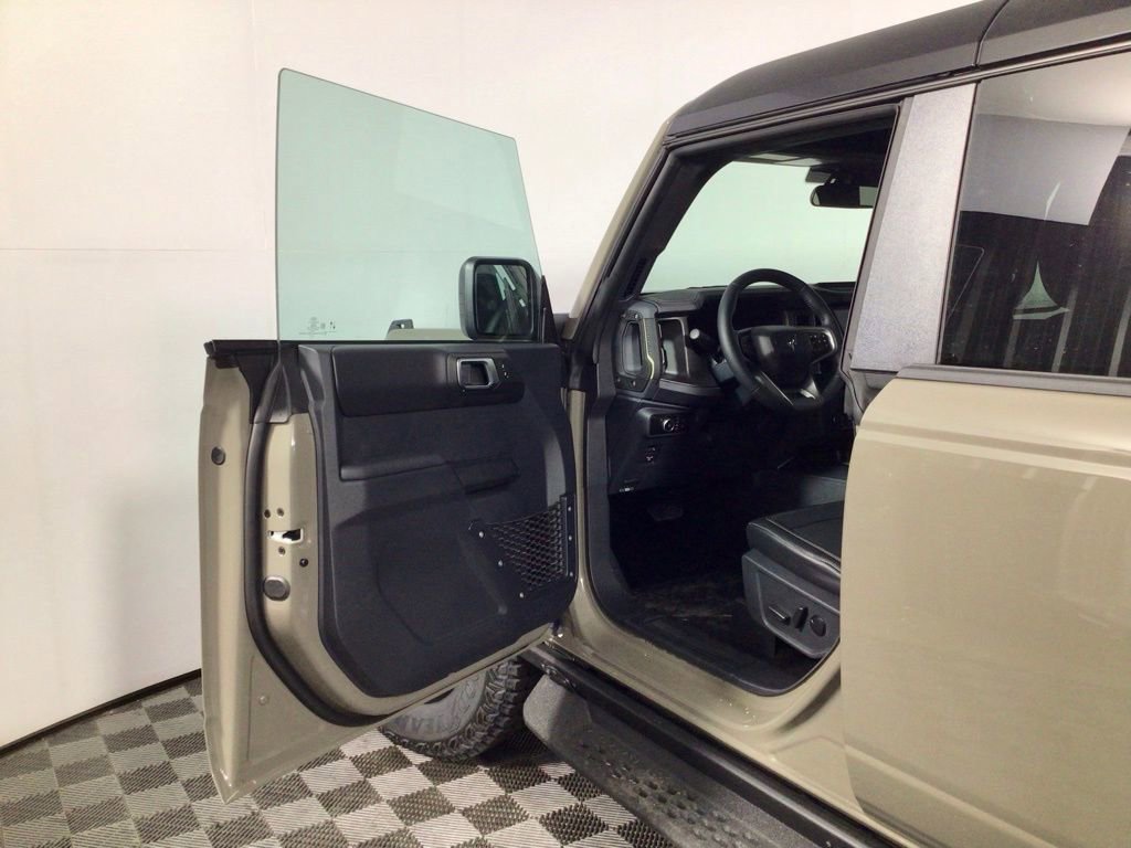 New 2025 Ford Bronco Badlands w/ Sasquatch Package image 16