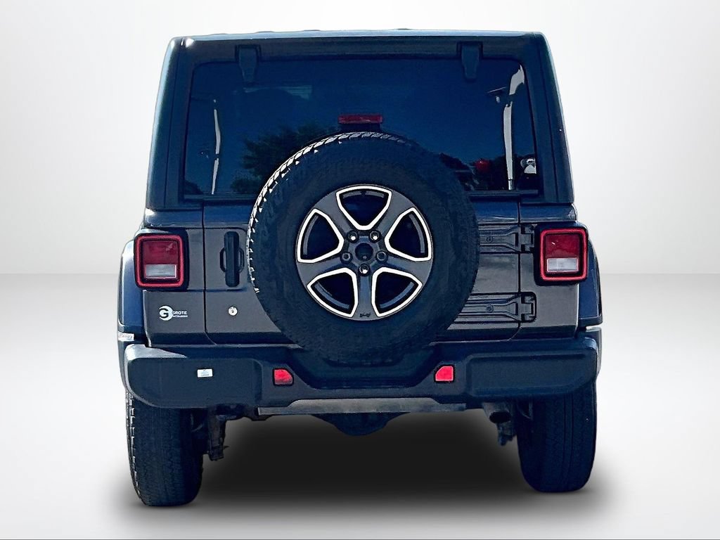 Used 2019 Jeep Wrangler Unlimited Sahara w/ Uconnect 4C Nav & Sound Group AWD/4WD image 5