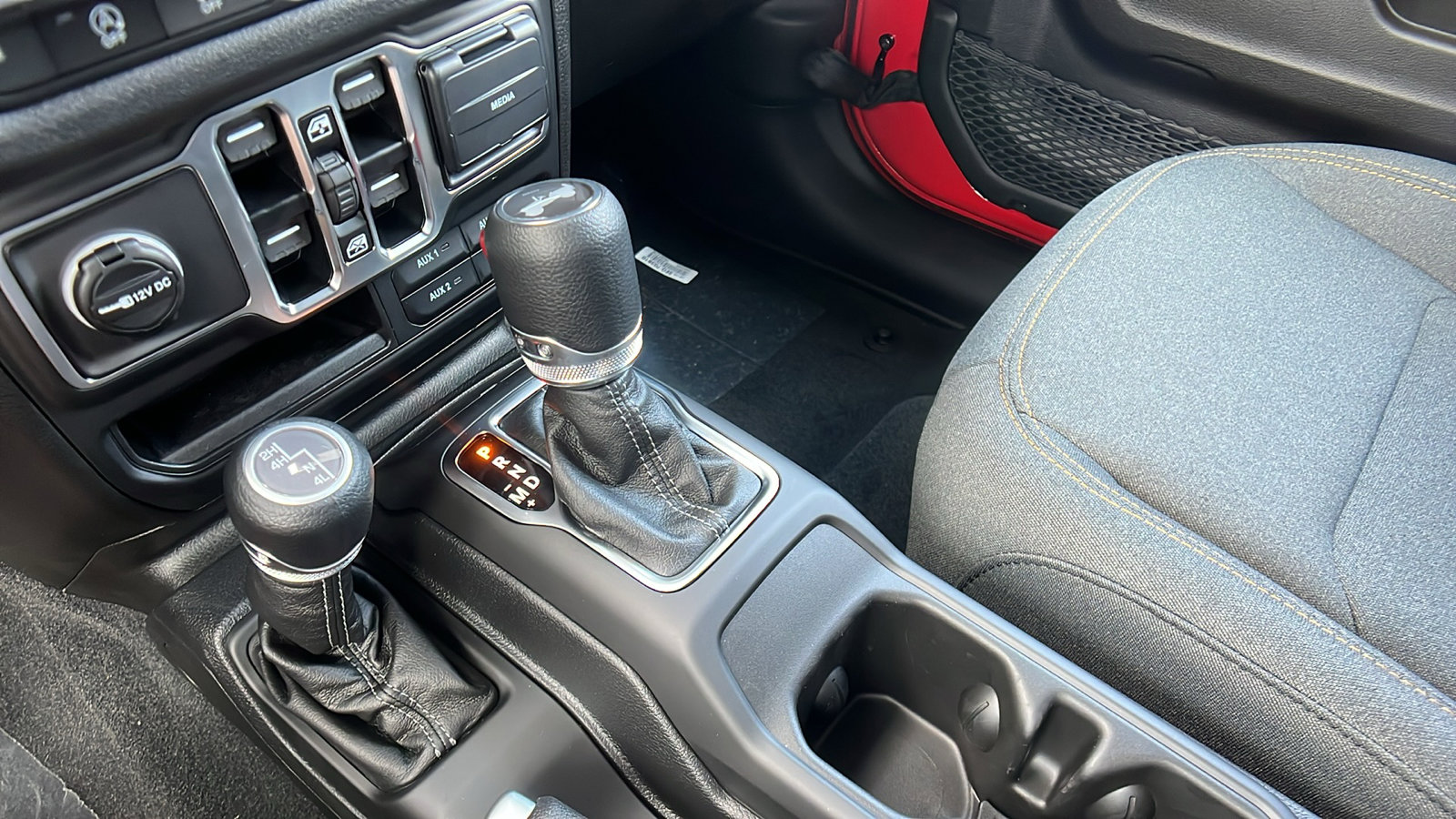 New 2025 Jeep Wrangler Sport S image 26