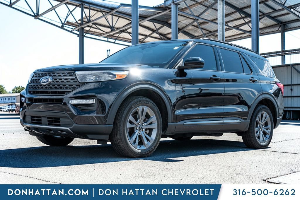 Used 2023 Ford Explorer XLT w/ Equipment Group 202A AWD/4WD image 1
