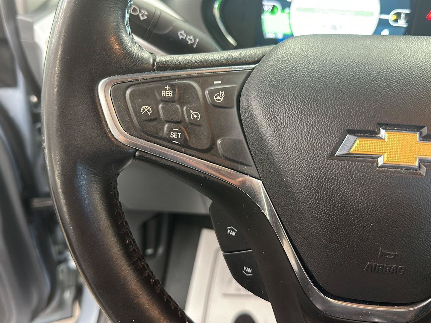 Used 2017 Chevrolet Bolt LT FWD image 12