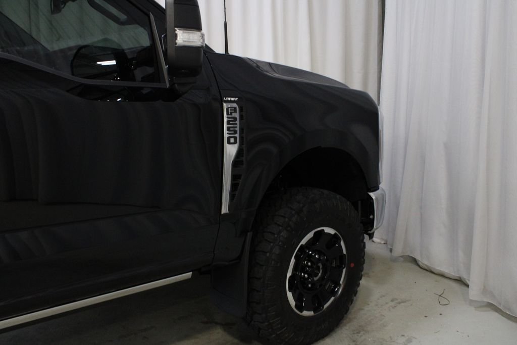 New 2026 Ford F250 Lariat w/ Tremor Off-Road Package AWD/4WD image 28