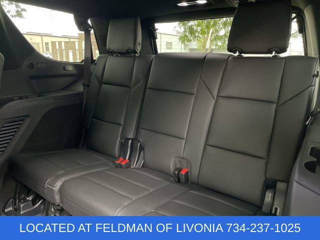 Certified 2025 Cadillac Escalade Luxury w/ LPO, Floor Liner Package AWD/4WD image 38