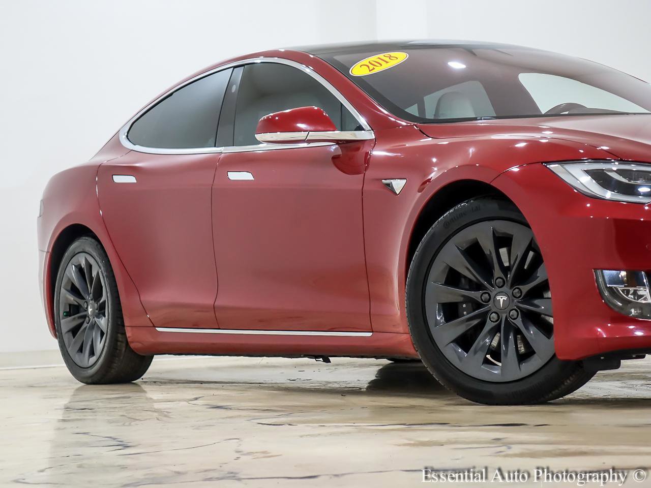 Used 2018 Tesla Model S 100D image 4