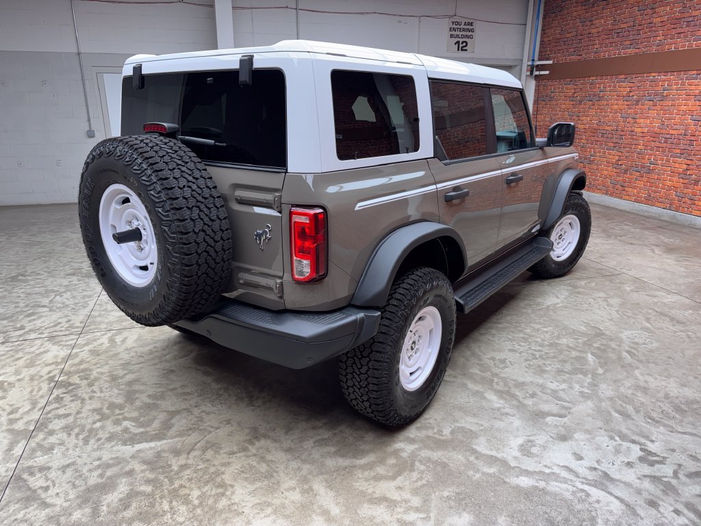 New 2026 Ford Bronco Heritage Edition AWD/4WD image 4