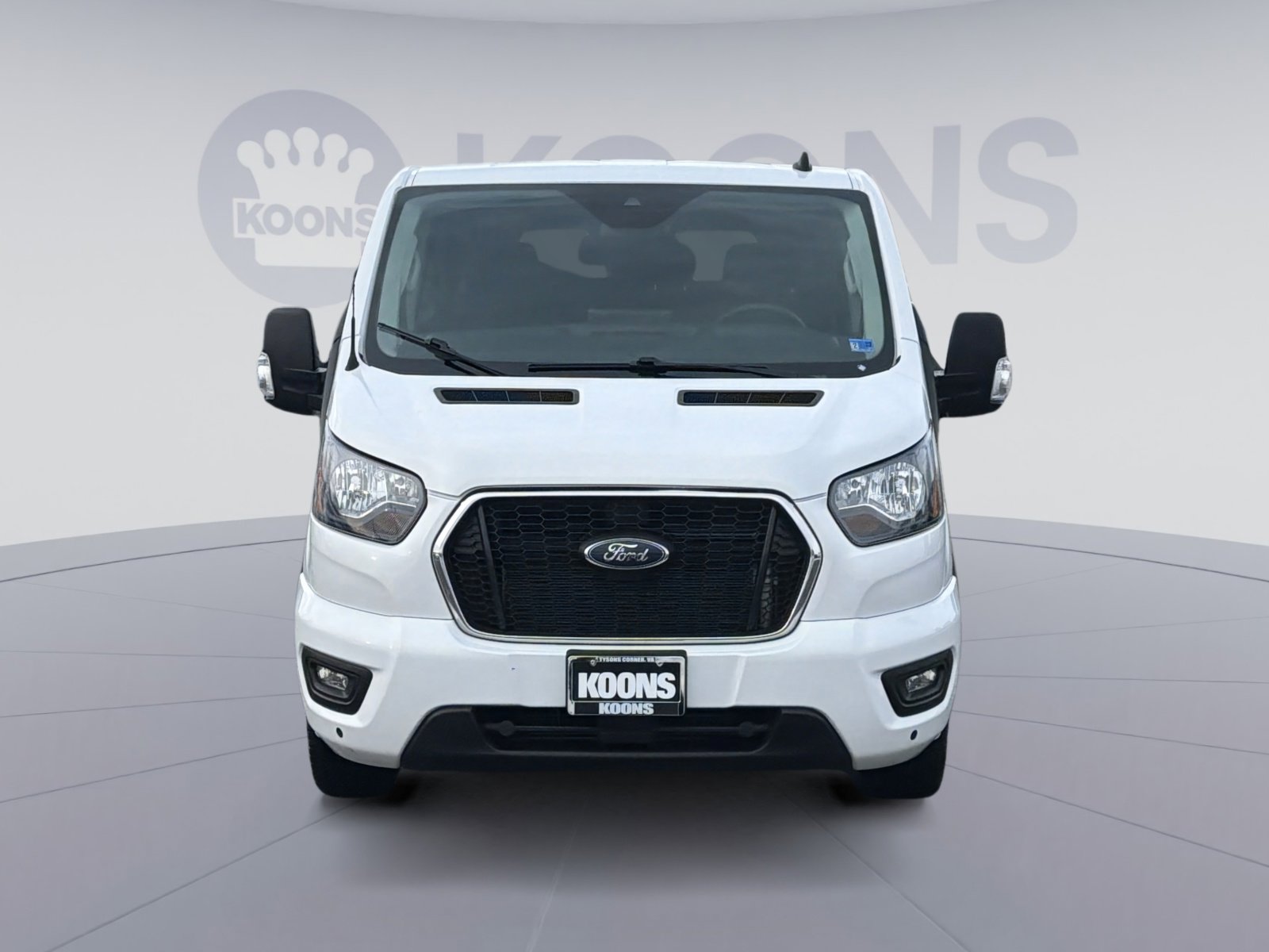 Used 2024 Ford Transit 350 XLT image 11
