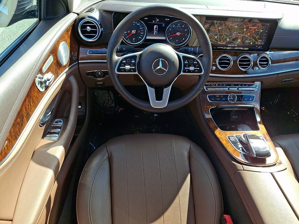 Used 2019 Mercedes-Benz E 300 4MATIC image 11