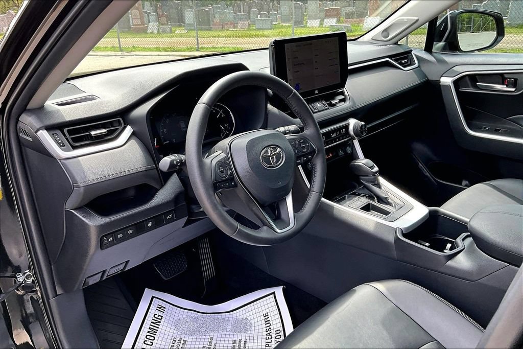 Used 2023 Toyota RAV4 XLE Premium FWD image 13