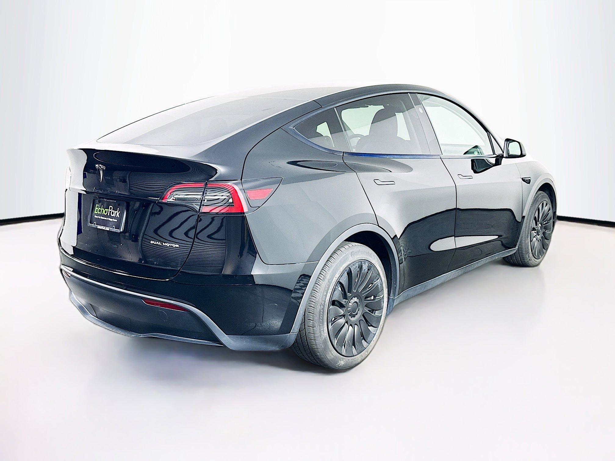 Used 2024 Tesla Model Y Long Range AWD/4WD image 9