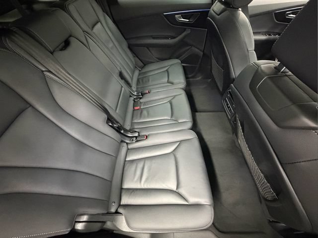 Used 2025 Audi Q7 3.0T Premium Plus AWD/4WD image 24