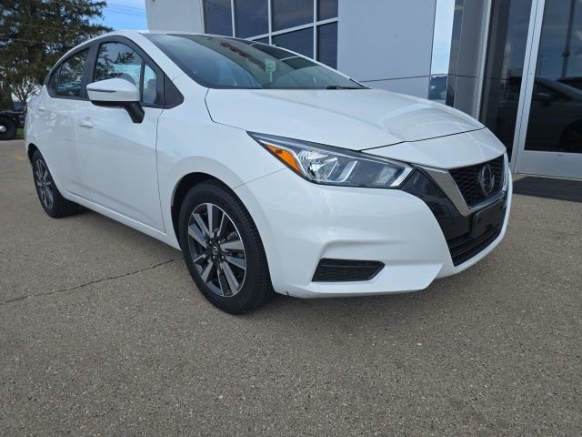 Used 2021 Nissan Versa SV FWD image 1