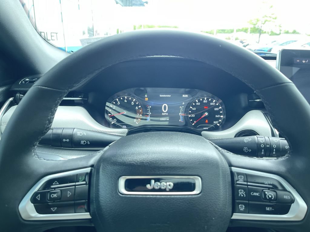Used 2024 Jeep Compass Limited w/ Sun and Sound Group AWD/4WD image 12