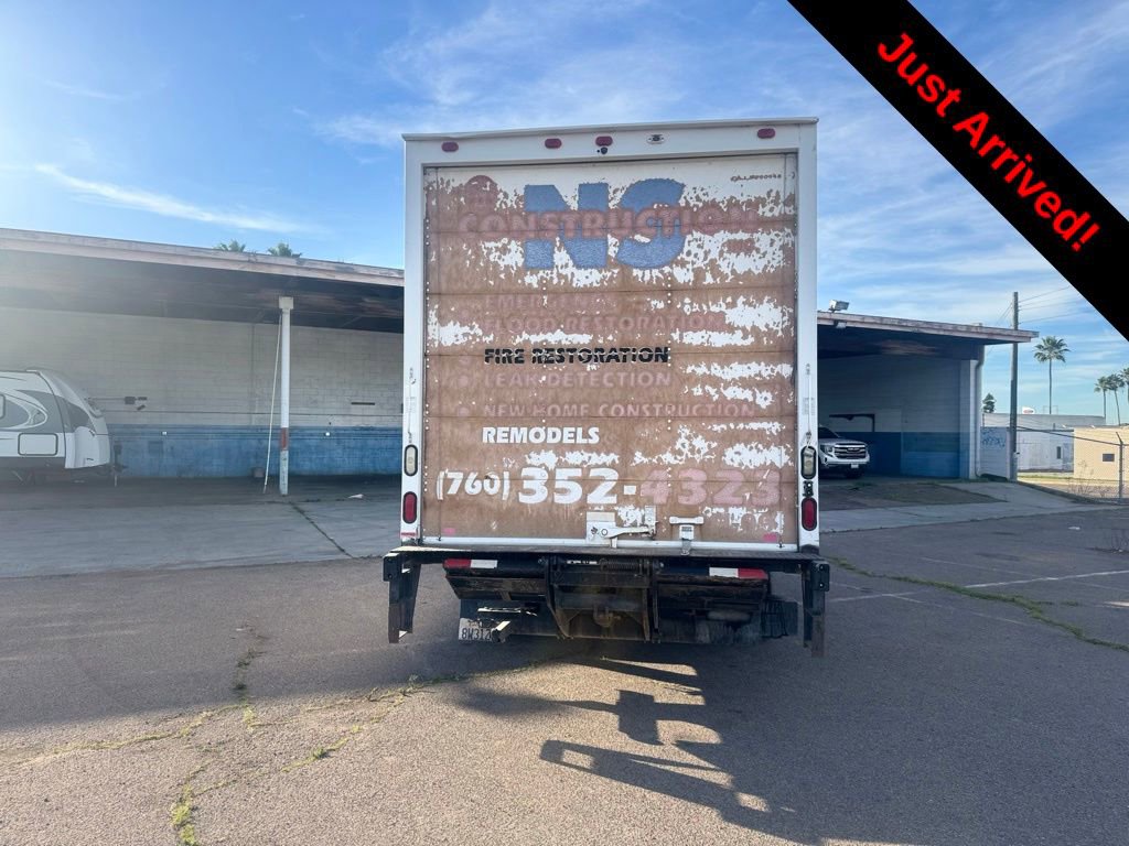 Used 2007 Chevrolet Express 3500 w/ Chrome Appearance Package image 2