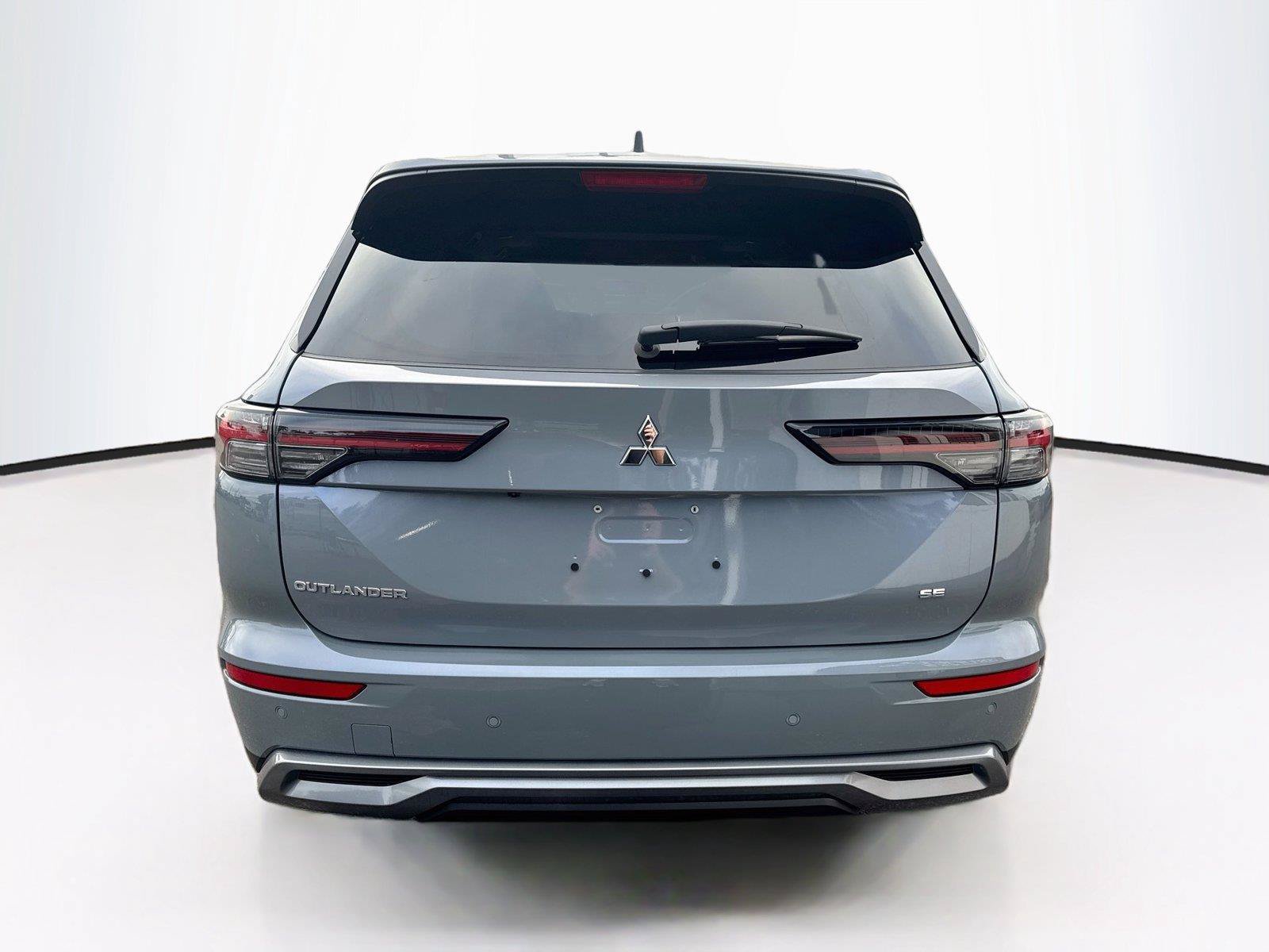 New 2026 Mitsubishi Outlander SE FWD image 4