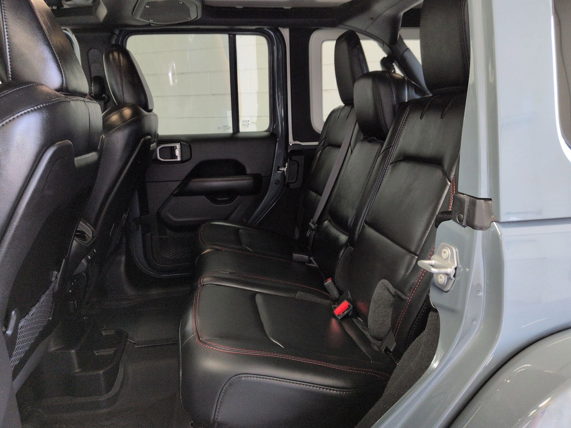 Used 2025 Jeep Wrangler Unlimited Rubicon image 20