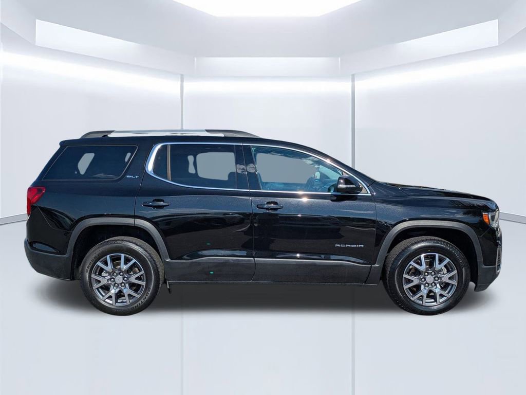 Used 2023 GMC Acadia SLT image 3