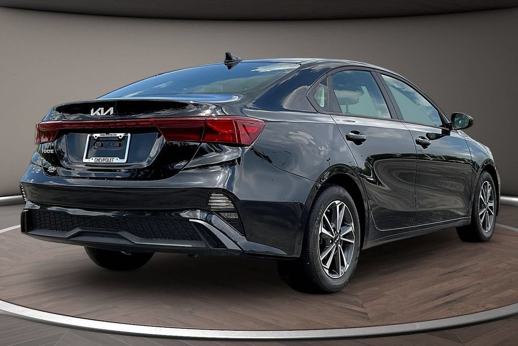 Used 2024 Kia Forte LXS FWD image 7