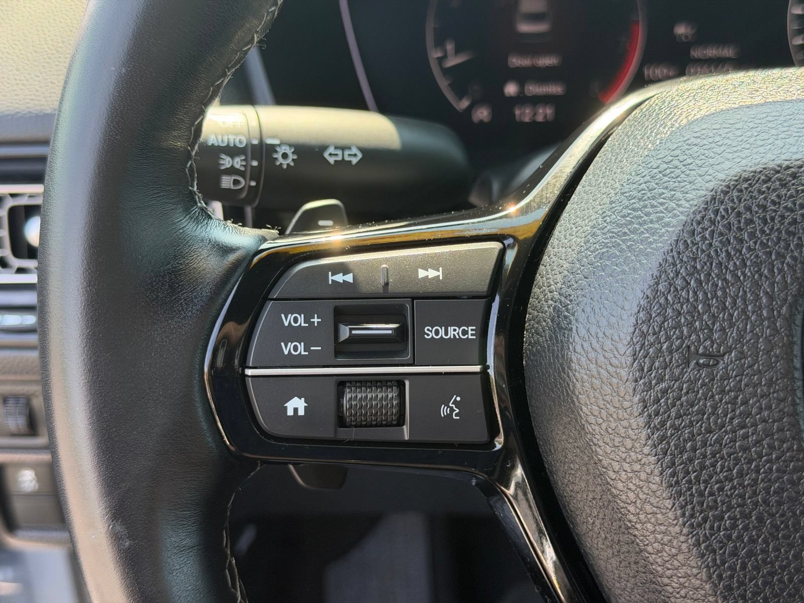 Used 2025 Honda Civic Sport image 13