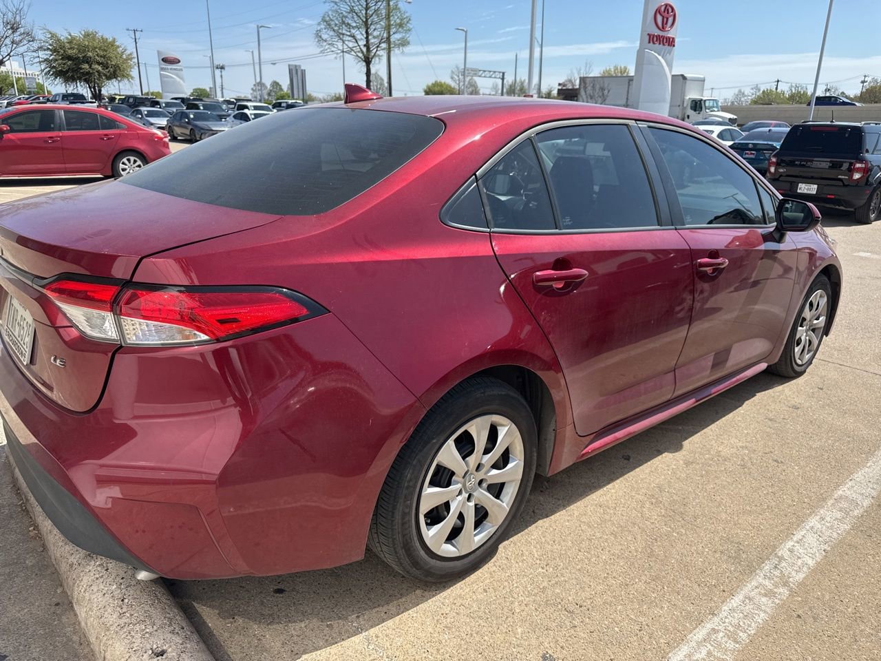 Used 2024 Toyota Corolla LE image 3