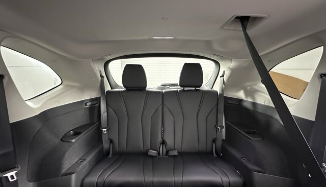 New 2026 Acura MDX SH-AWD image 25