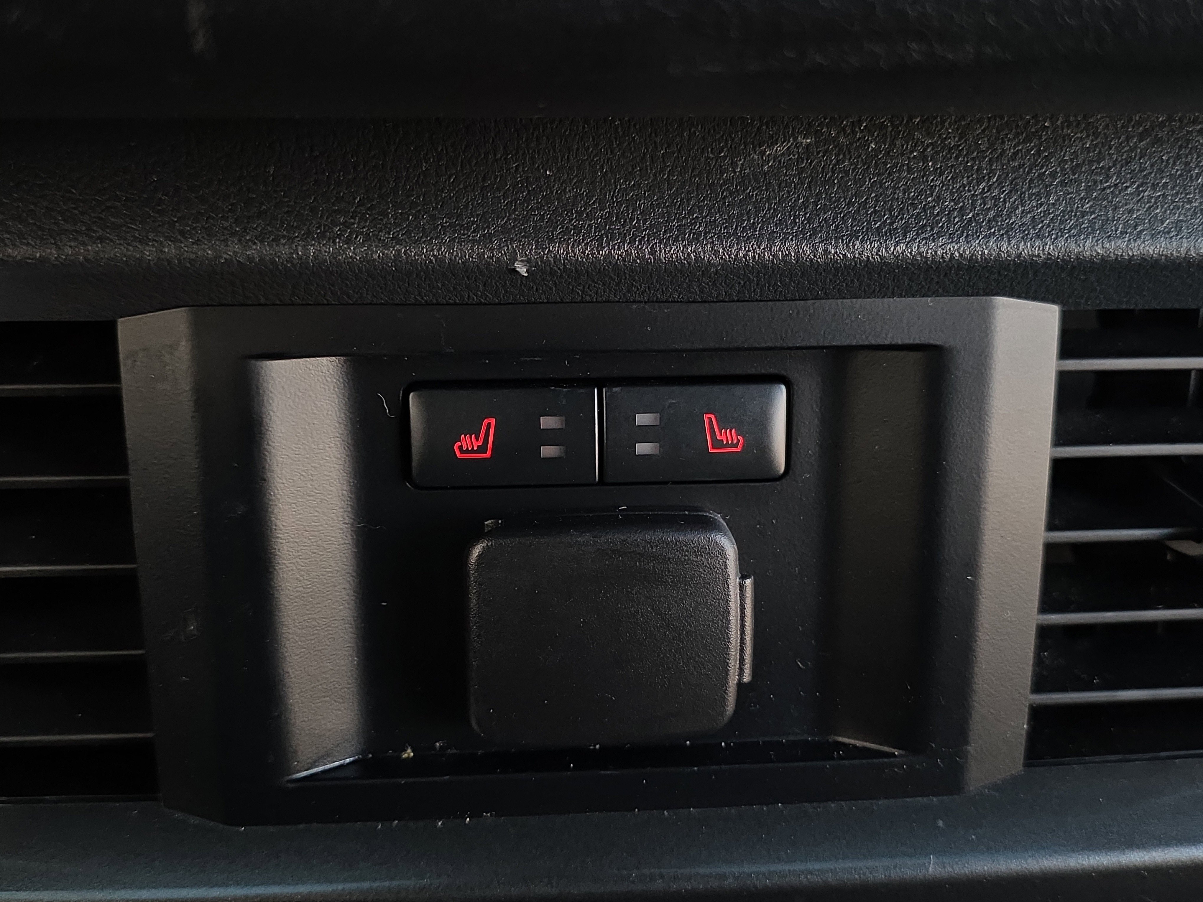 Used 2023 Ford F150 Lariat w/ Equipment Group 502A High image 36