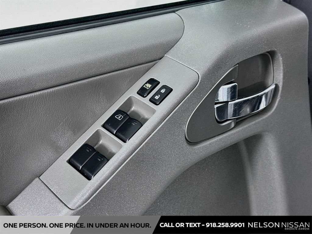 Used 2019 Nissan Frontier SL RWD image 18