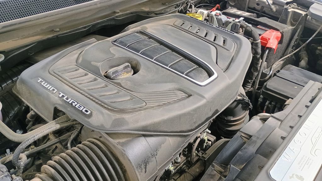 Used 2023 Jeep Grand Wagoneer Series II AWD/4WD image 9