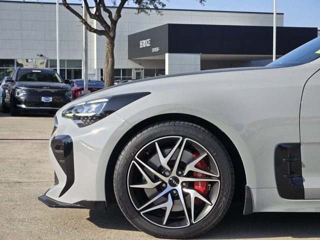 Used 2023 Kia Stinger GT-Line w/ Sun & Sound Package RWD image 10