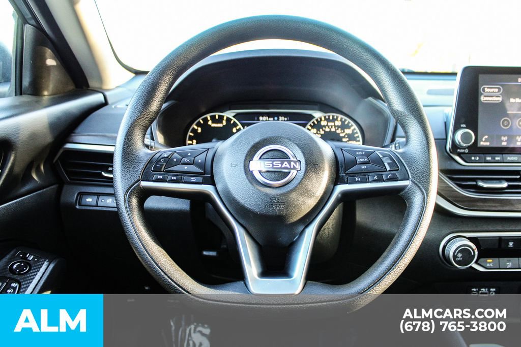 Used 2024 Nissan Altima 2.5 SV image 23