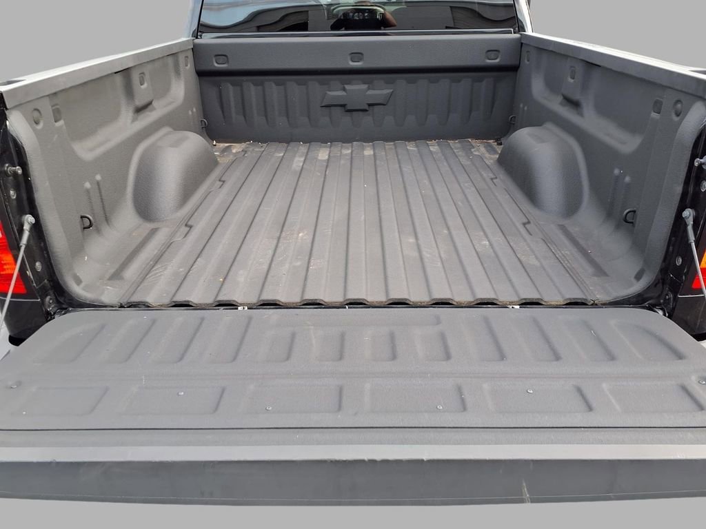 Used 2018 Chevrolet Silverado 1500 LT w/ All Star Edition AWD/4WD image 25