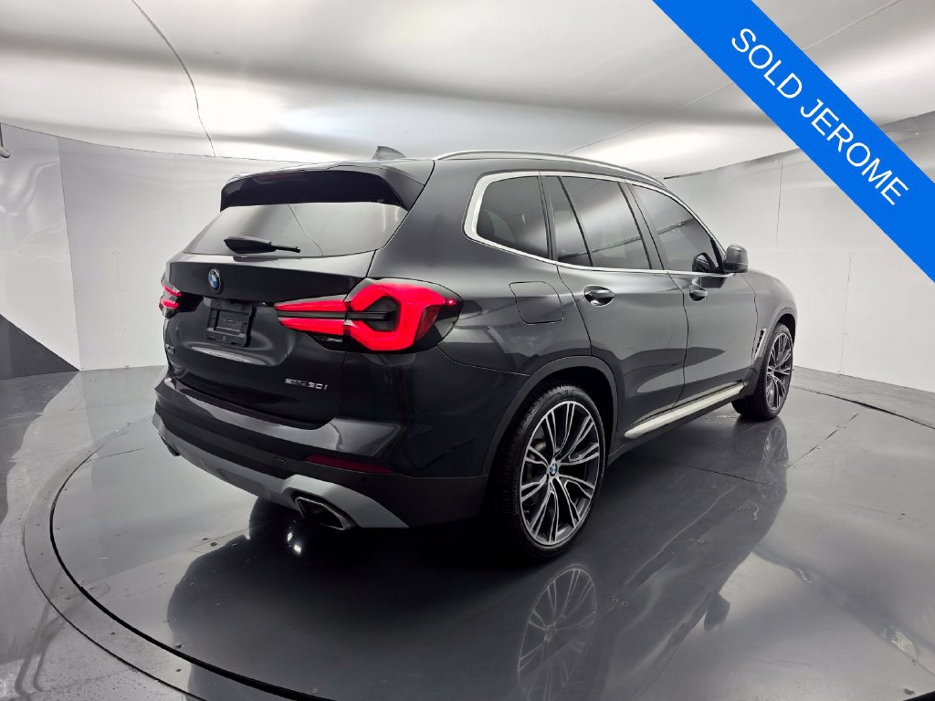 Used 2024 BMW X3 sDrive30i w/ Convenience Package RWD image 3