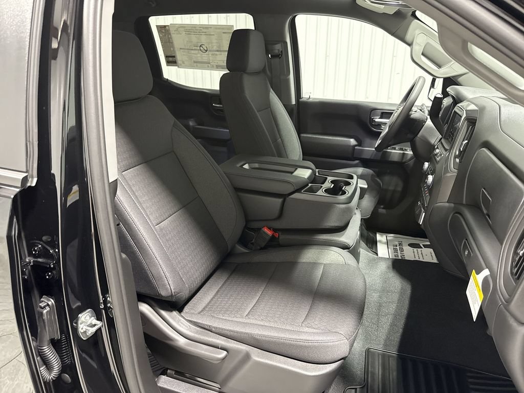 New 2026 Chevrolet Silverado 1500 Custom w/ Turbomax Blackout Package AWD/4WD image 29