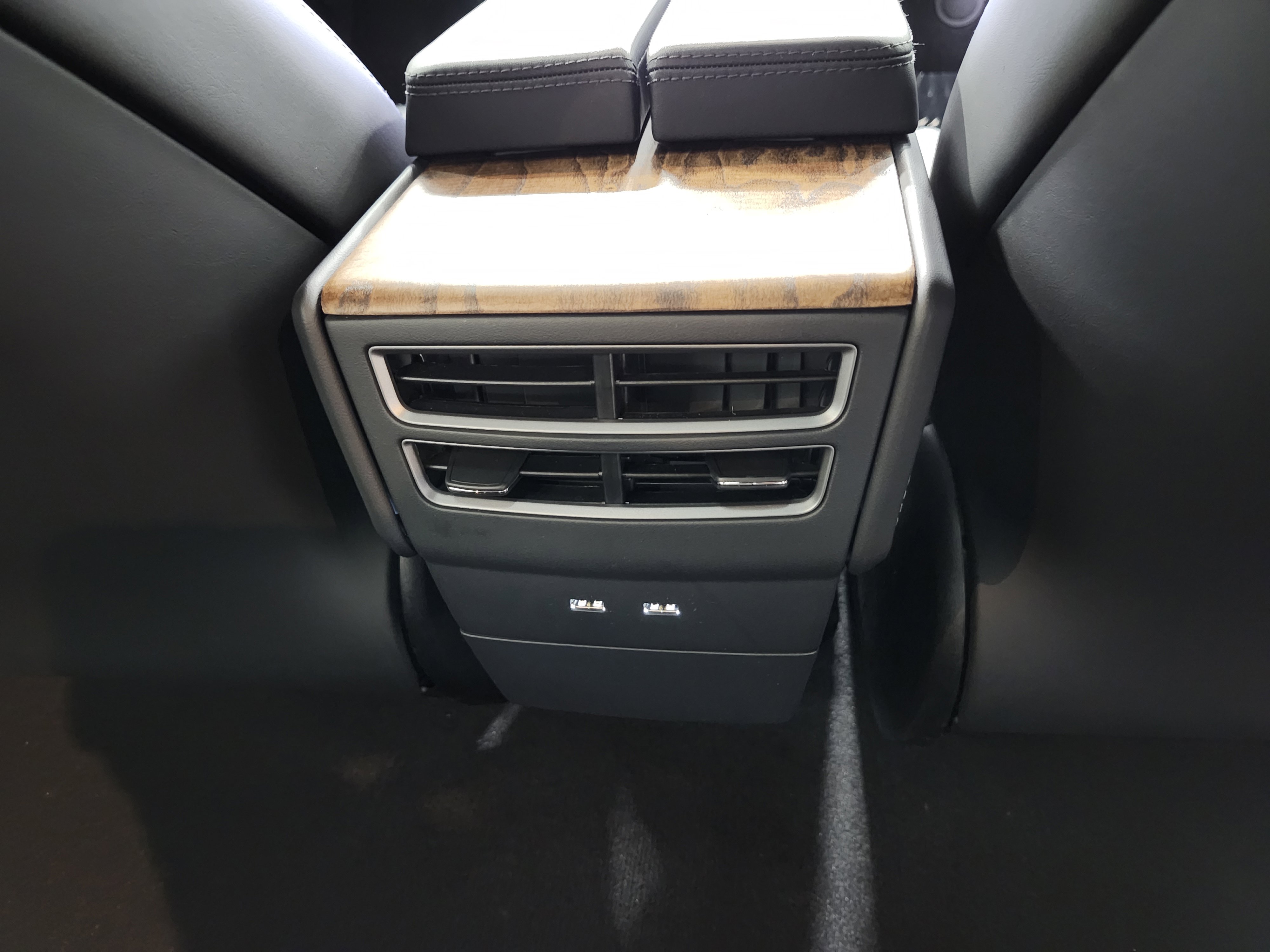 Used 2019 Tesla Model S 100D image 23