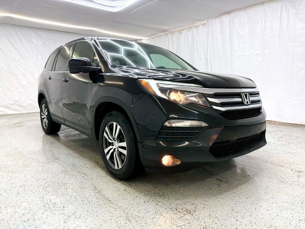 Used 2018 Honda Pilot EX image 1