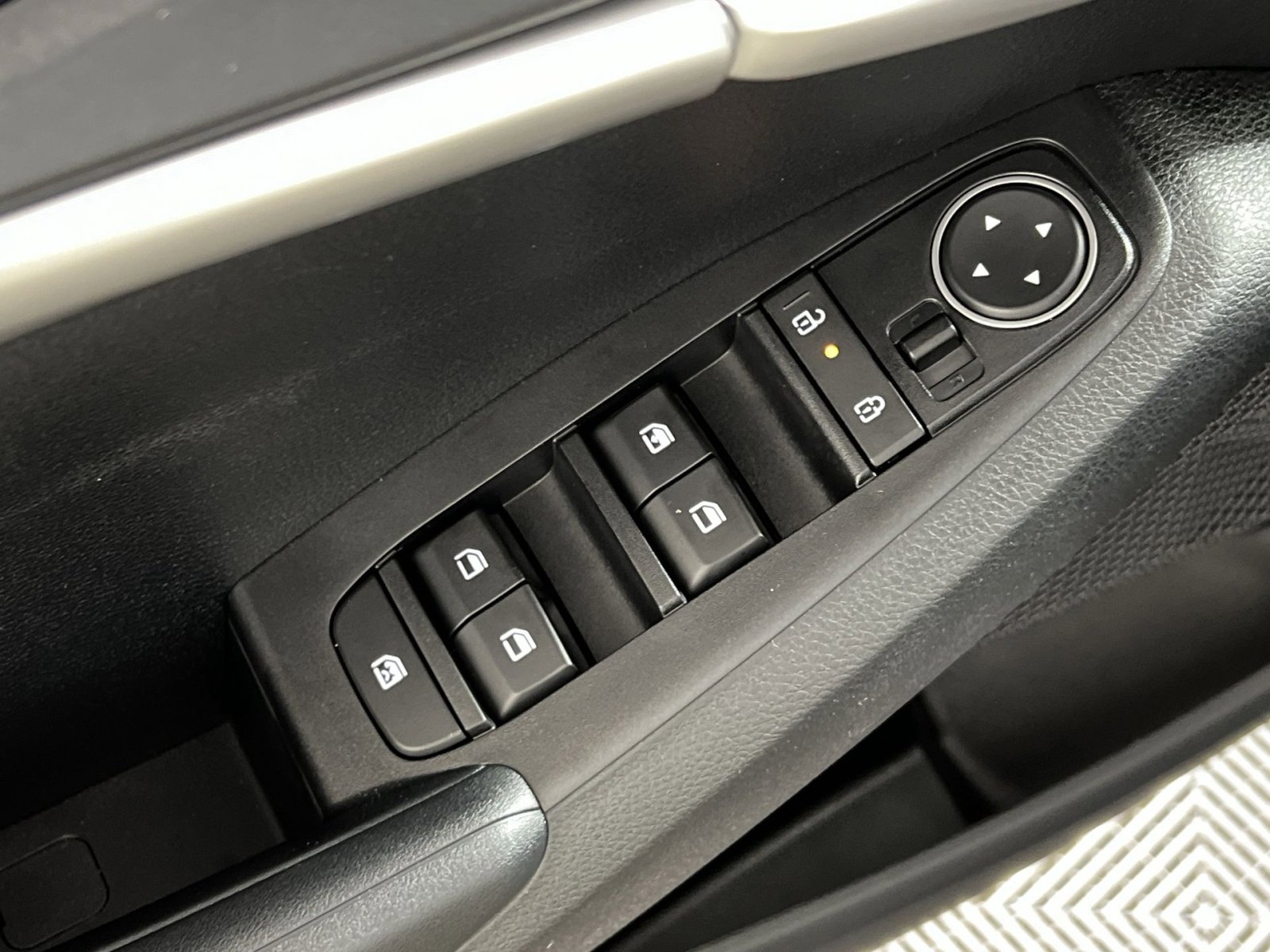 New 2026 Kia Seltos LX image 13