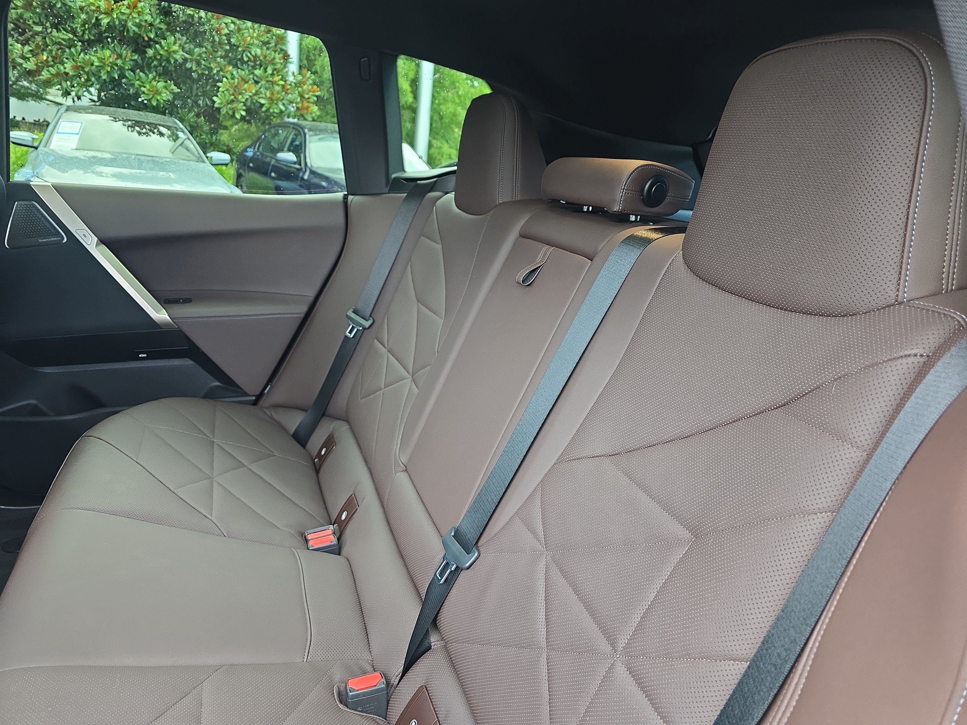 Certified 2024 BMW iX M60 w/ Luxury Package AWD/4WD image 19