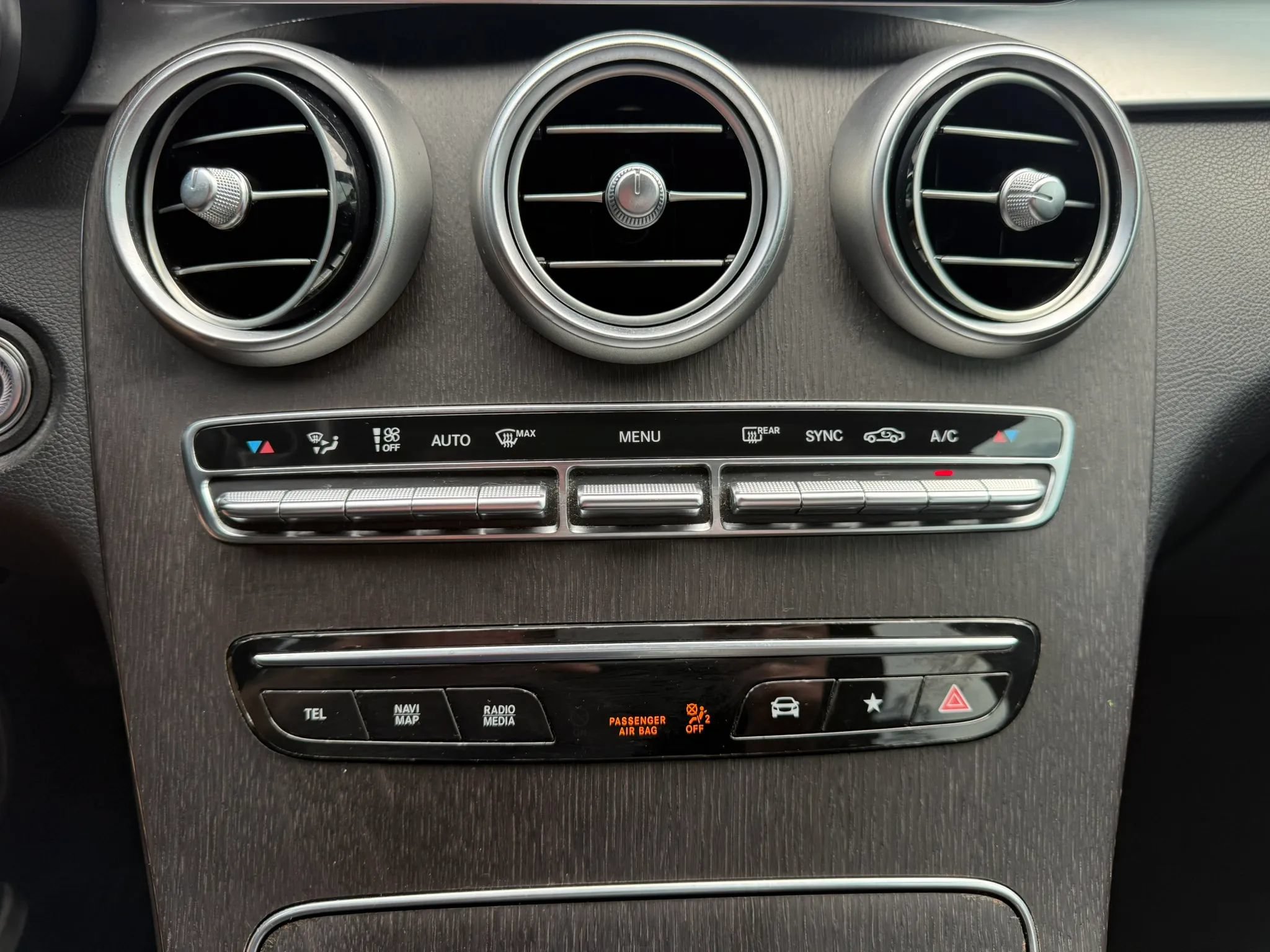 Used 2021 Mercedes-Benz GLC 300 4MATIC image 22
