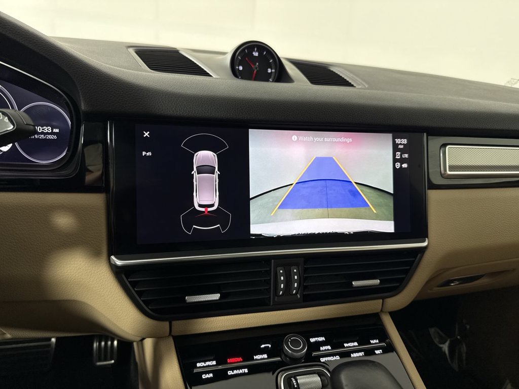 Certified 2023 Porsche Cayenne S Platinum w/ Premium Package Plus AWD/4WD image 30
