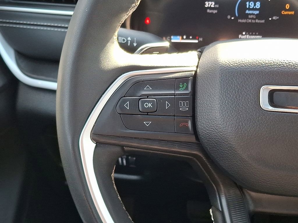 Used 2023 Jeep Grand Cherokee L Altitude image 21