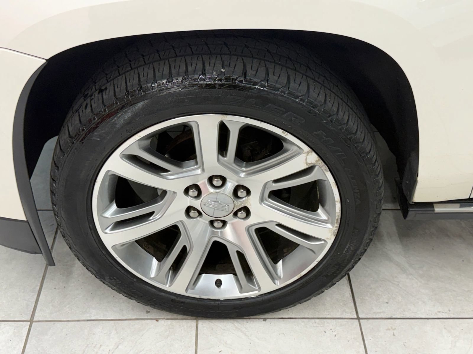 Used 2015 Cadillac Escalade ESV Premium AWD/4WD image 36
