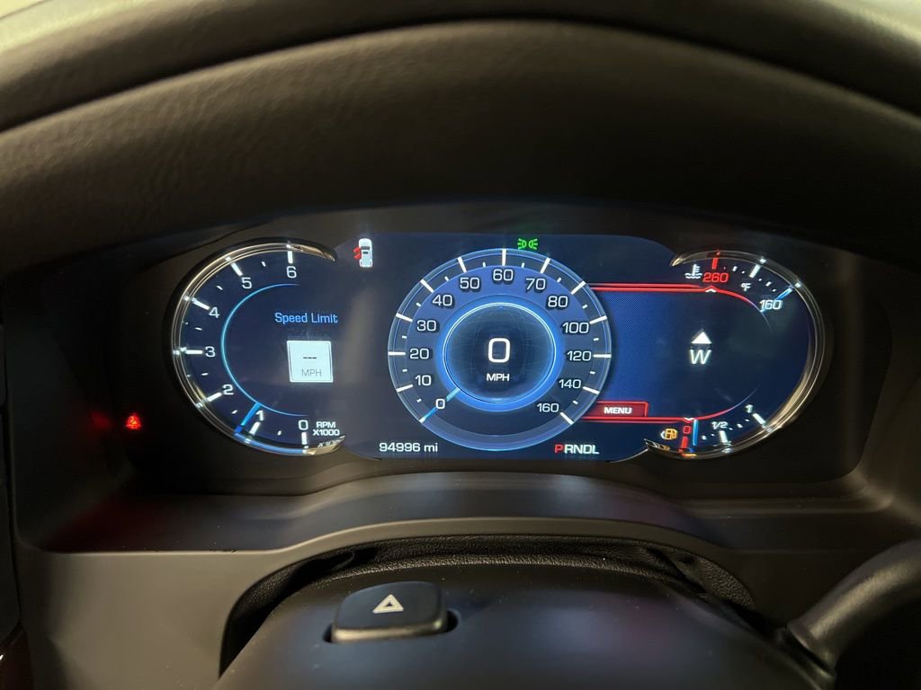 Used 2017 Cadillac Escalade Premium Luxury AWD/4WD image 13