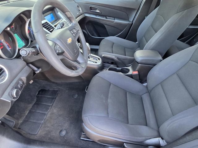 Used 2016 Chevrolet Cruze LT FWD image 6