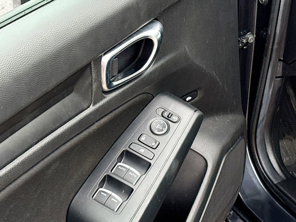 Used 2025 Honda Civic Sport image 17