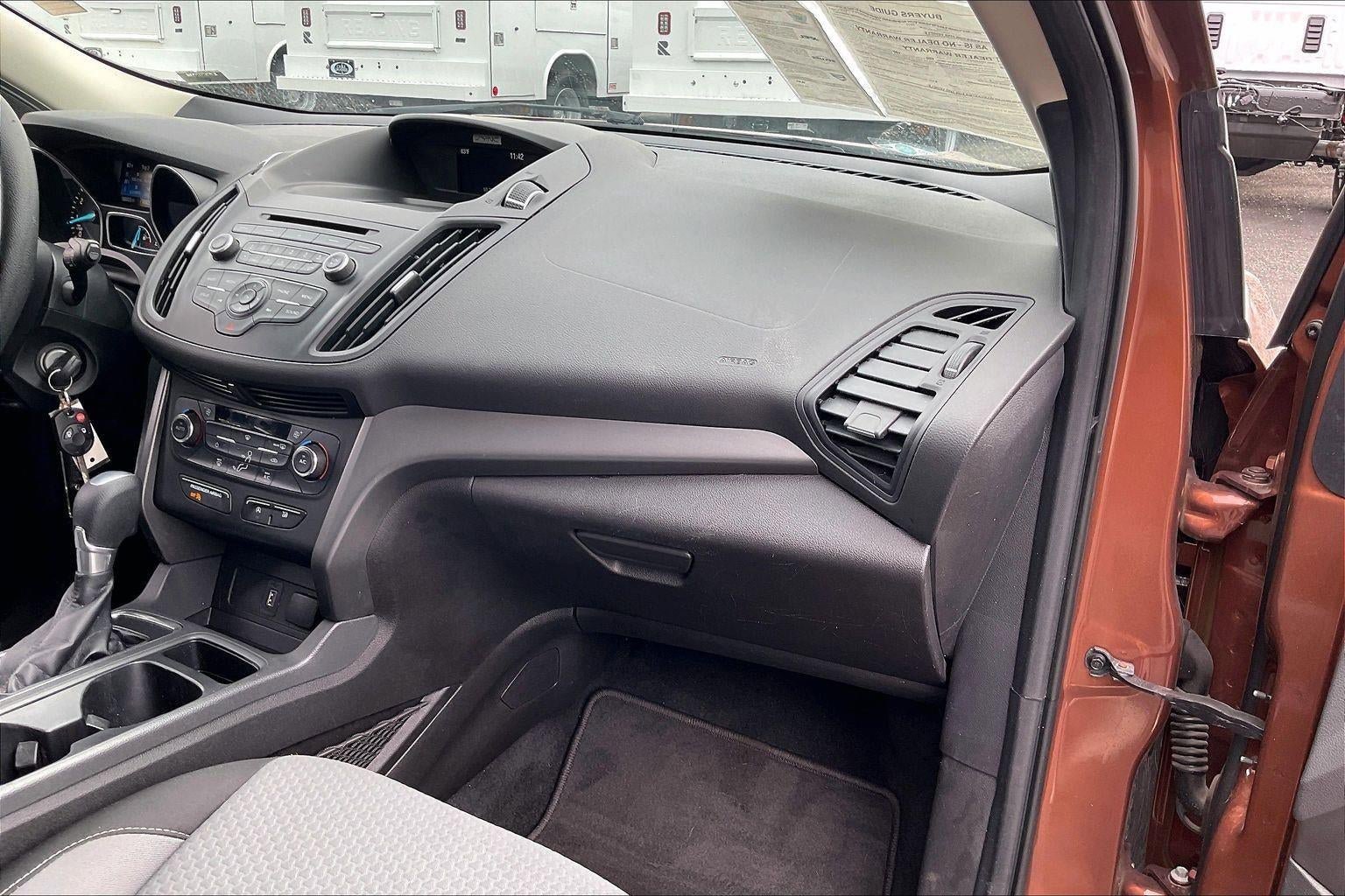 Used 2017 Ford Escape SE AWD/4WD image 17