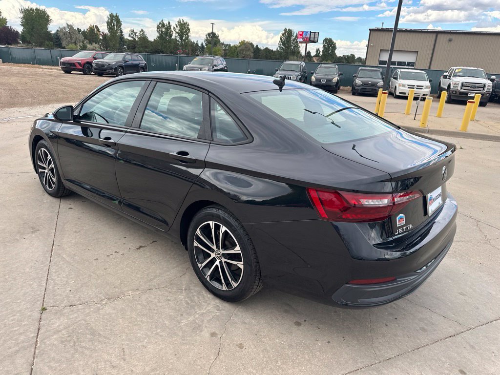 Used 2022 Volkswagen Jetta Sport FWD image 33