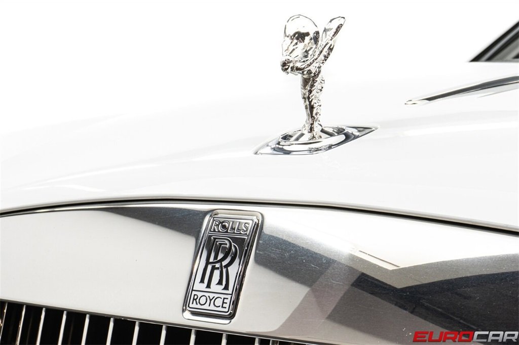 Used 2018 Rolls-Royce Dawn image 13