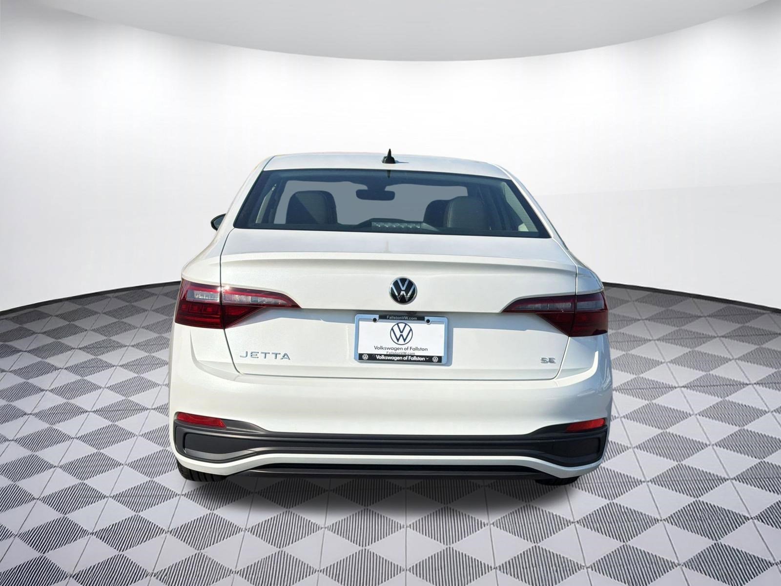 Certified 2022 Volkswagen Jetta SE FWD image 9