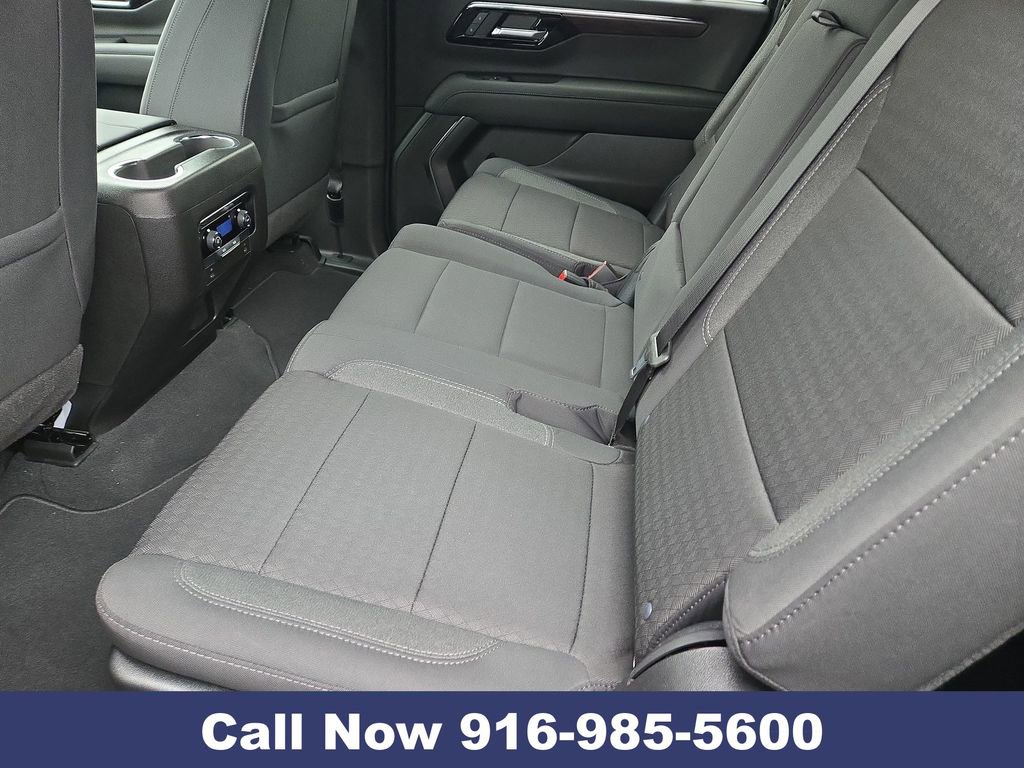 New 2026 Chevrolet Suburban LS image 29